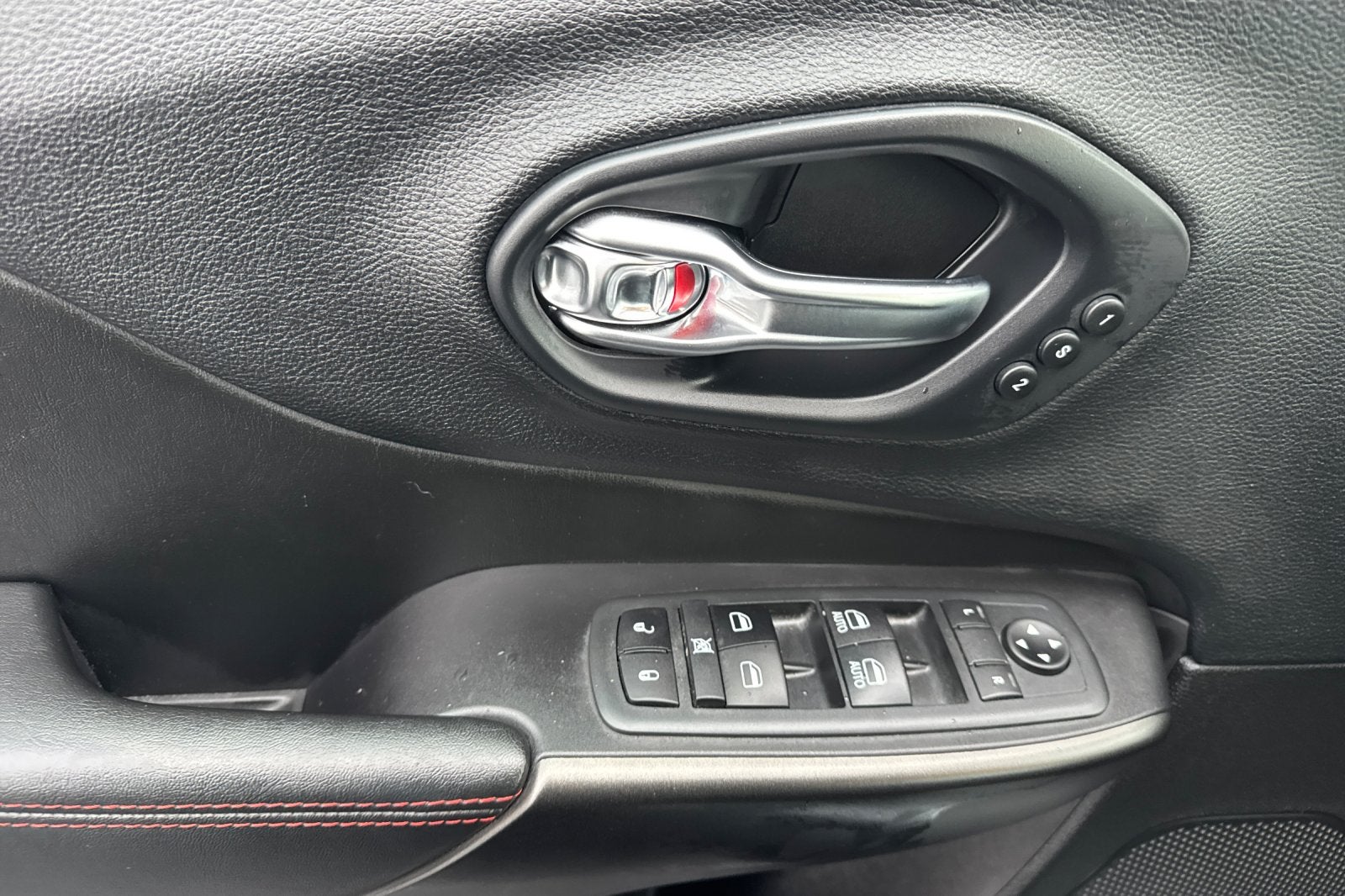 2020 Jeep Cherokee Trailhawk Elite