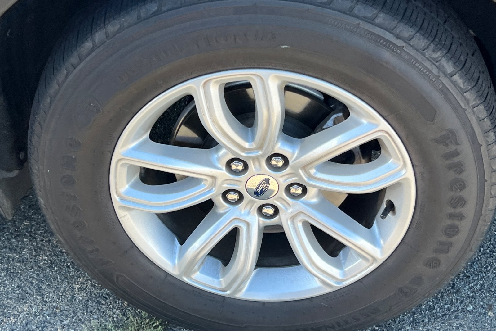 2020 Ford Explorer Base