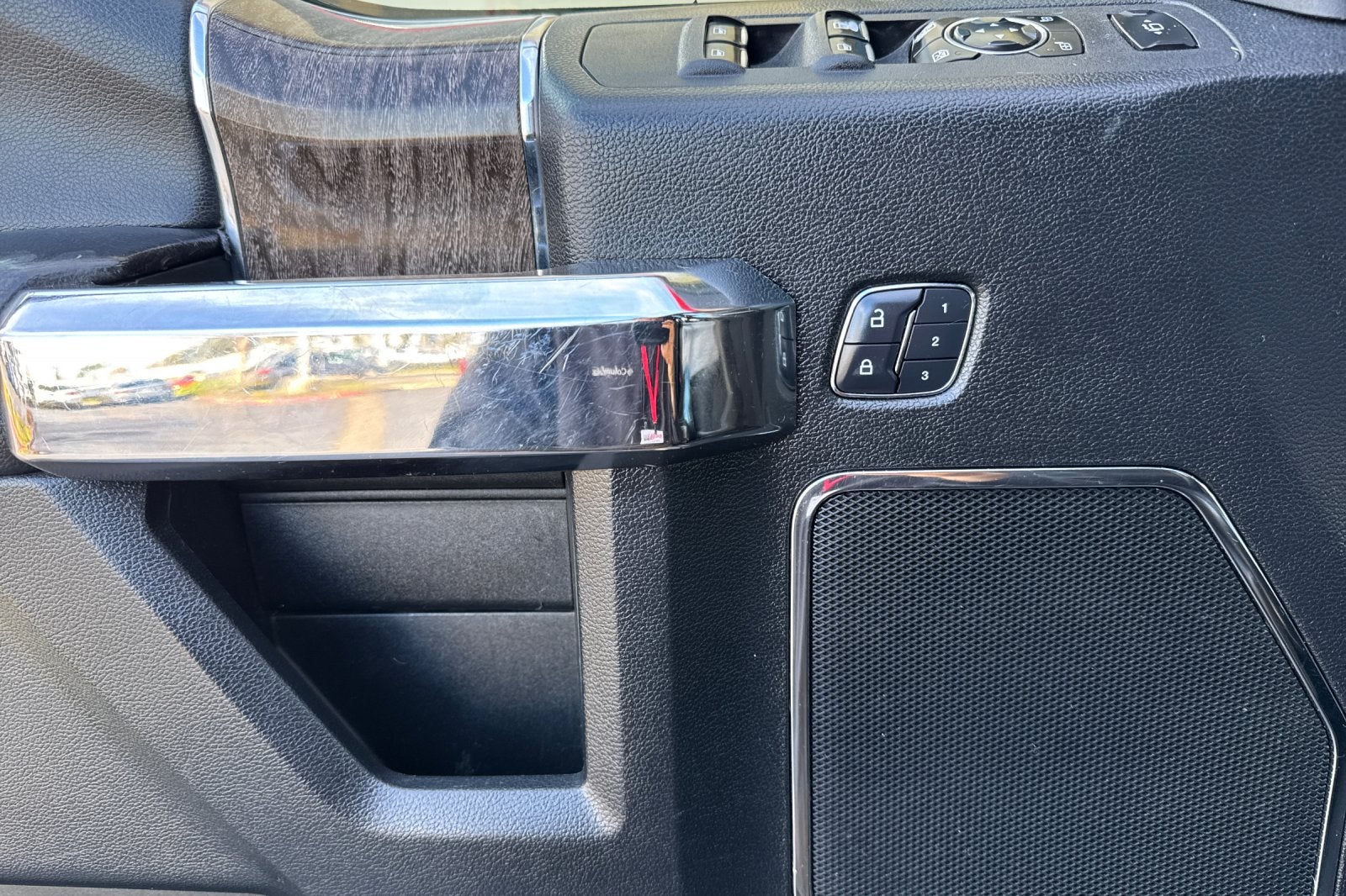 2017 Ford Super Duty F-350 SRW Lariat