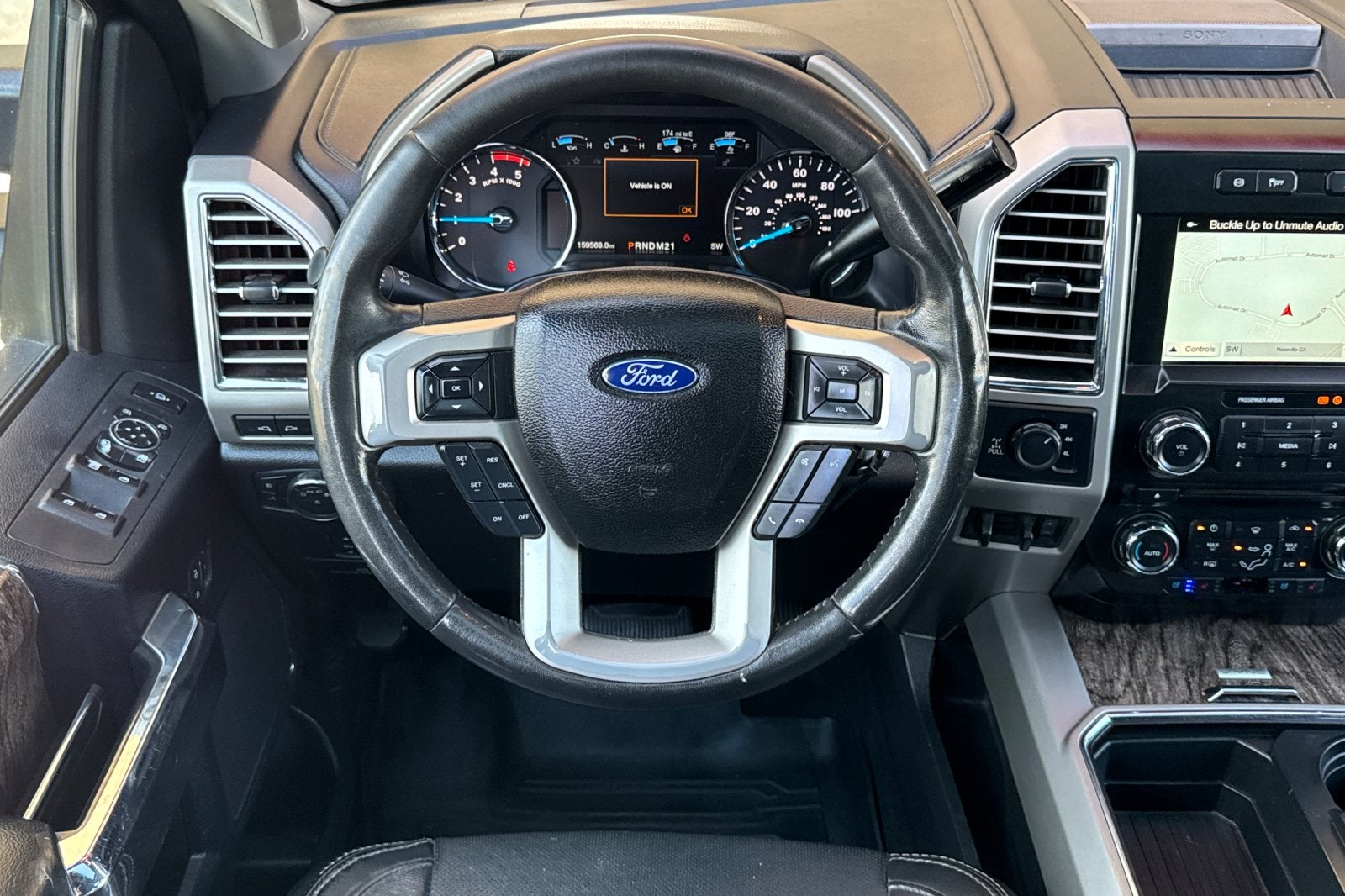 2017 Ford Super Duty F-350 SRW Lariat