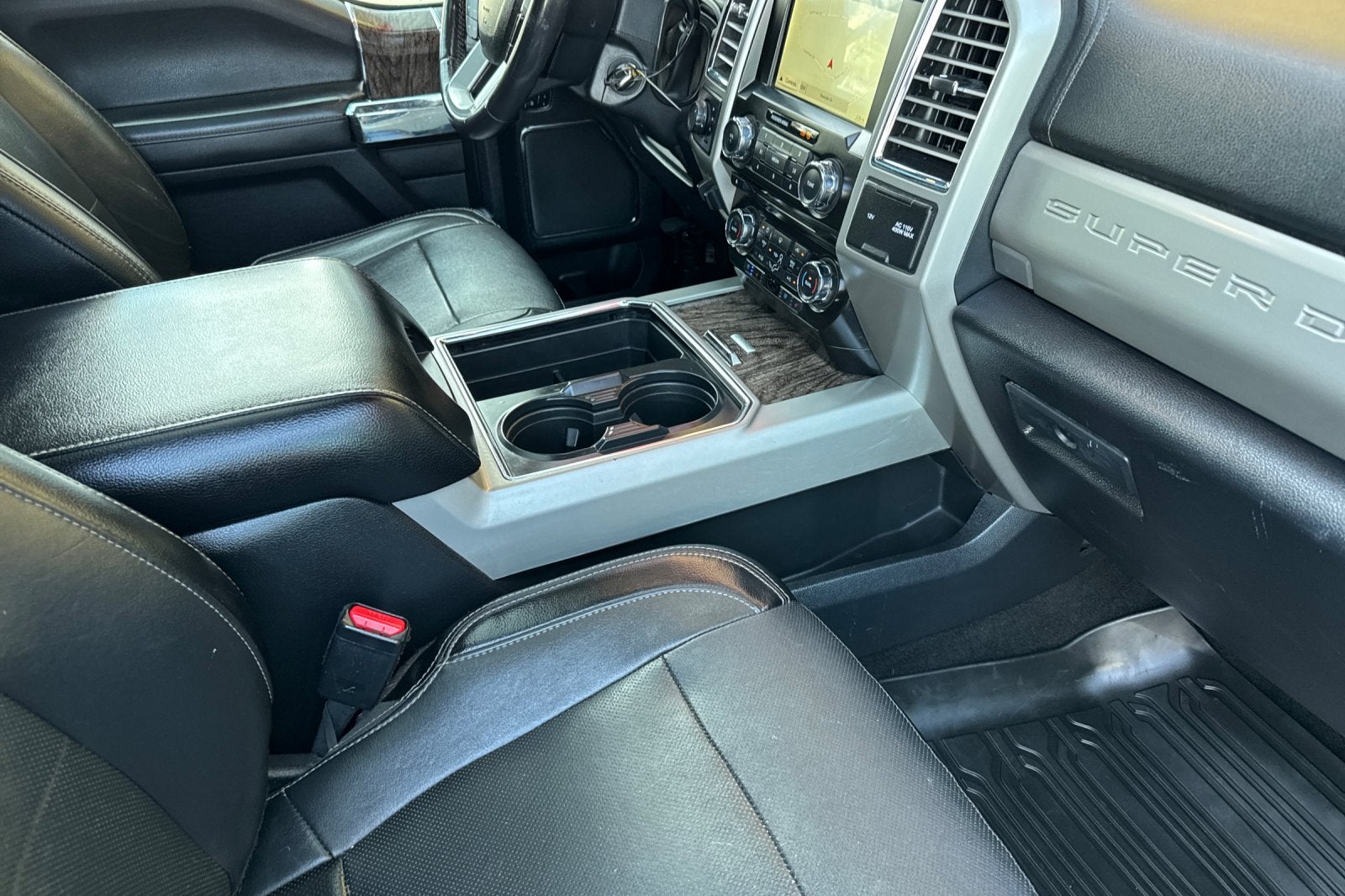 2017 Ford Super Duty F-350 SRW Lariat