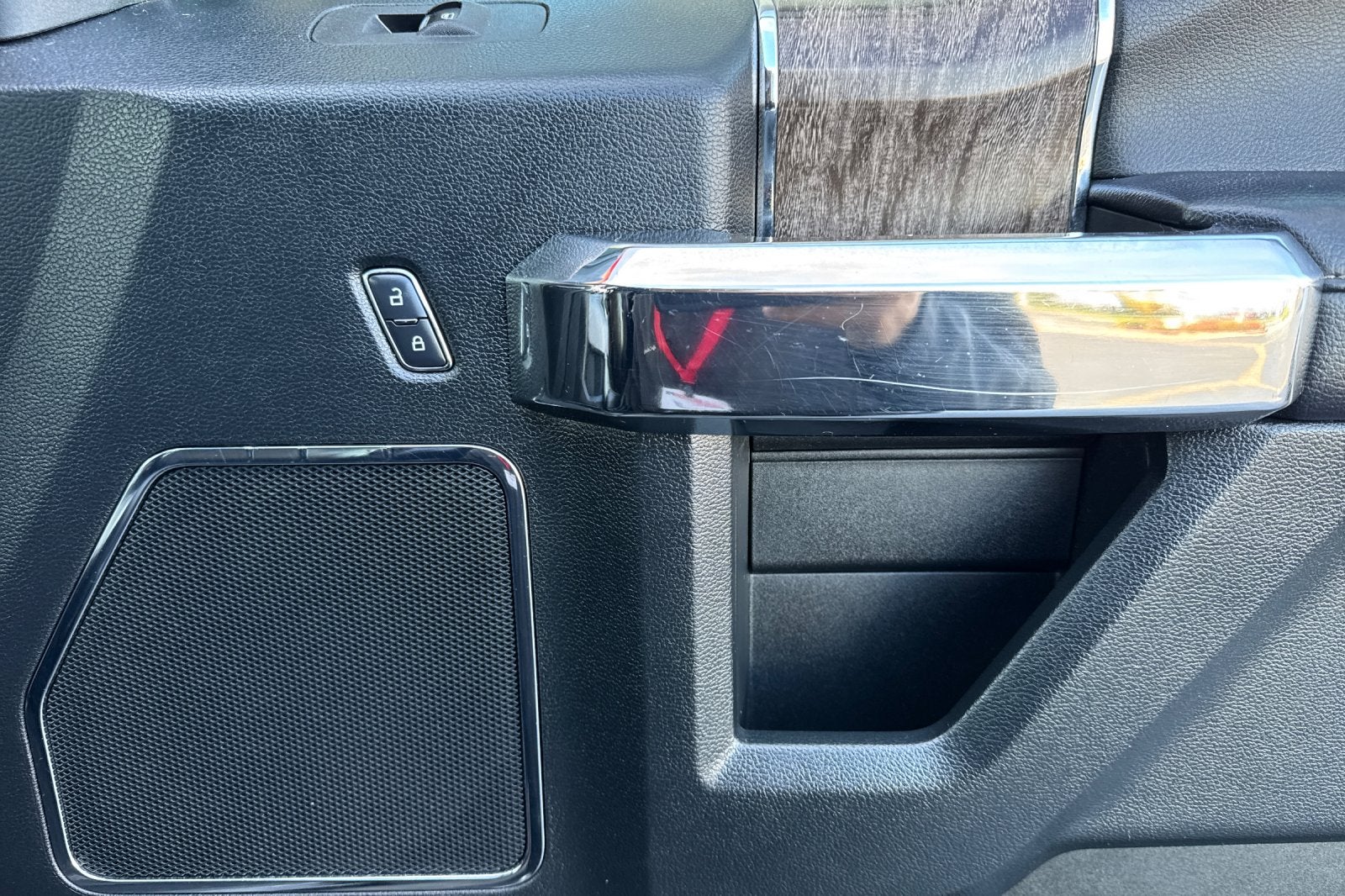 2017 Ford Super Duty F-350 SRW Lariat