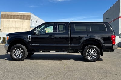 2017 Ford Super Duty F-350 SRW Lariat