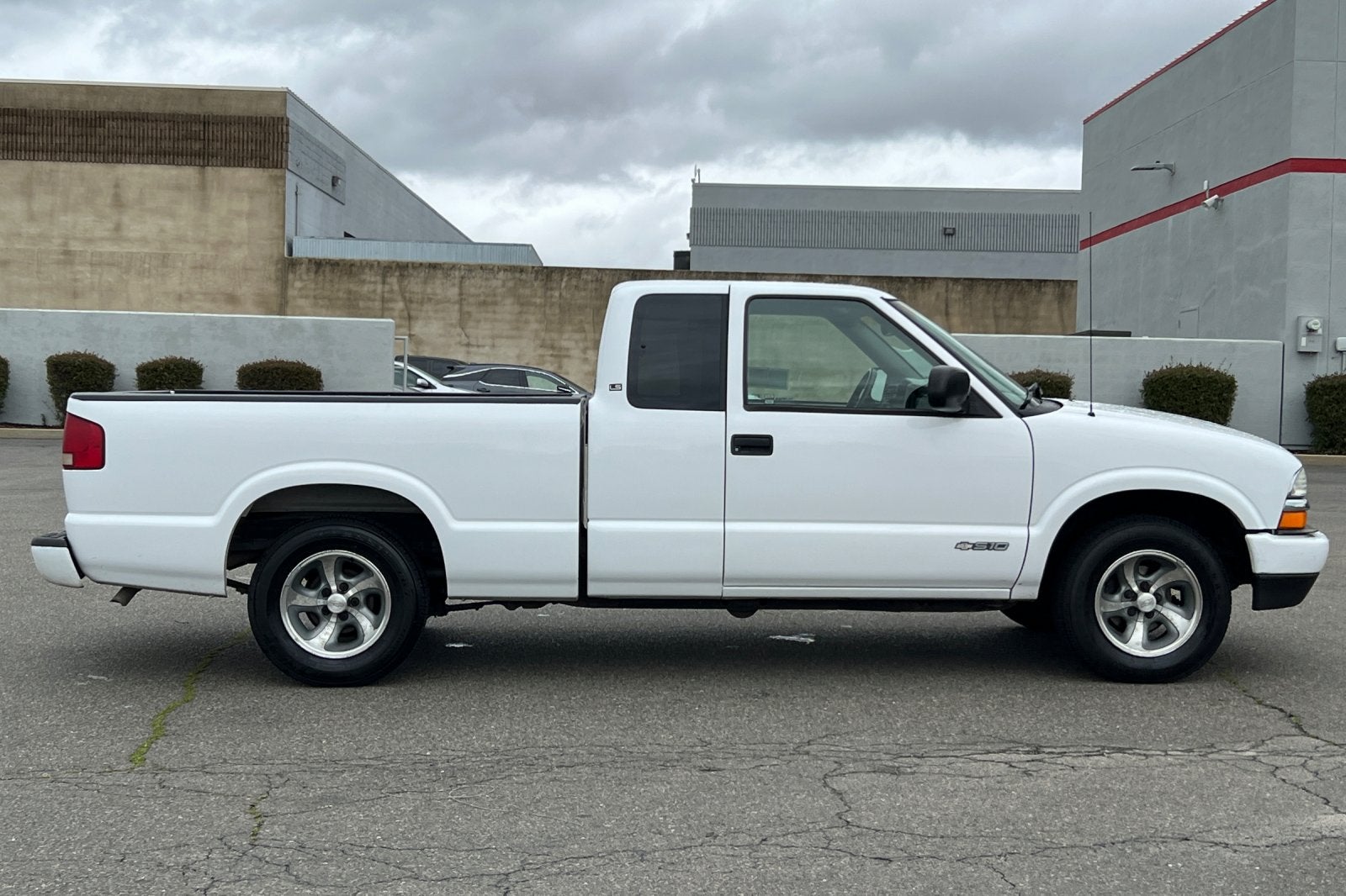 2003 Chevrolet S-10 LS