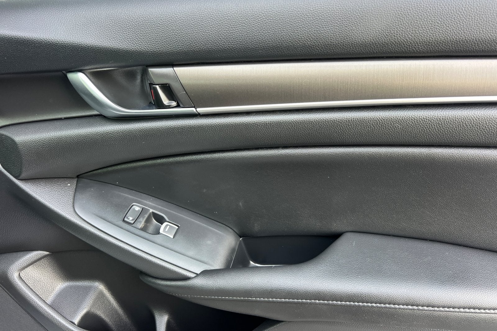 2021 Honda Accord Hybrid Base
