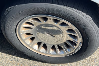 2001 Lincoln Town Car Cartier