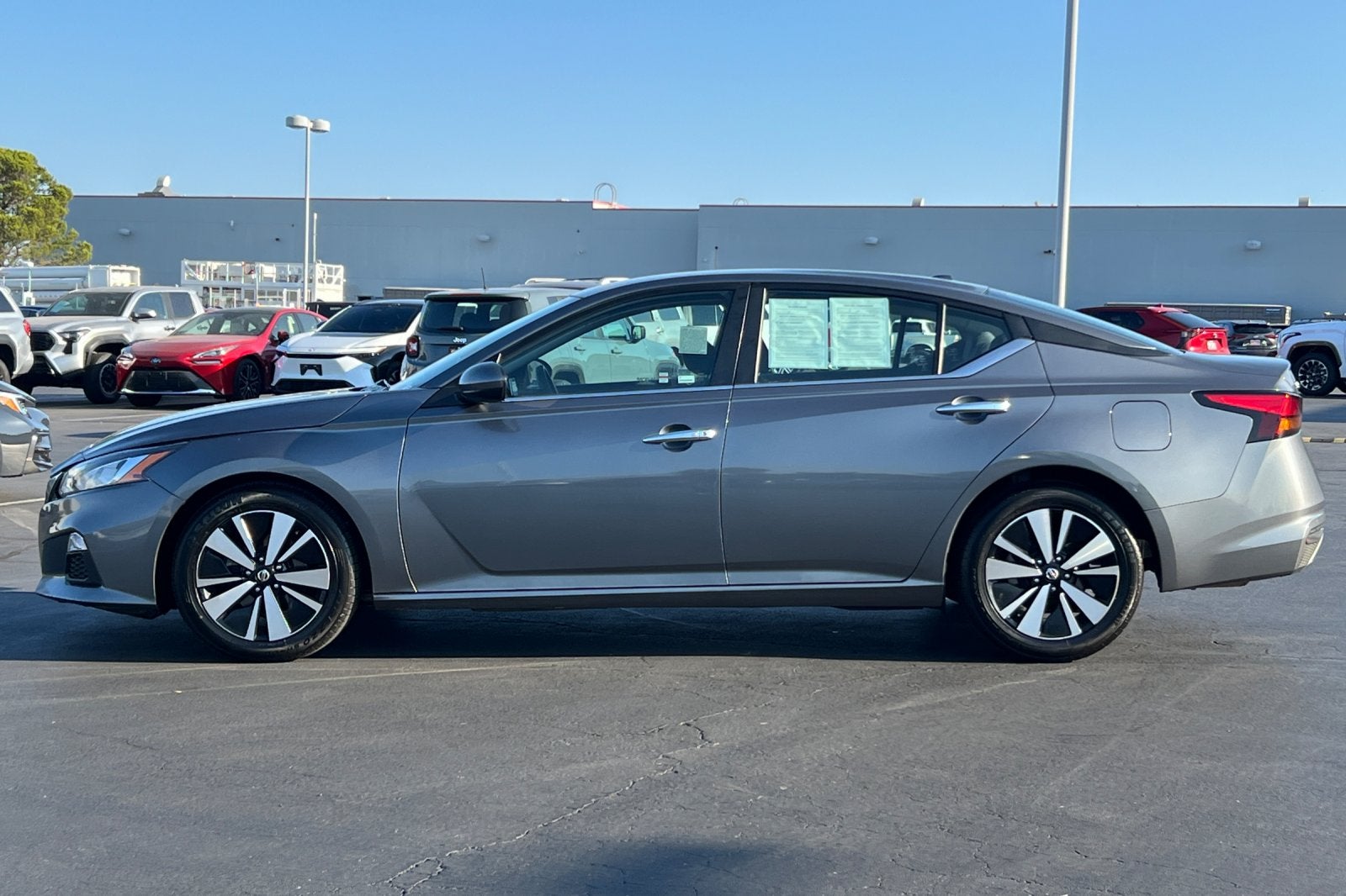 2022 Nissan Altima 2.5 SV