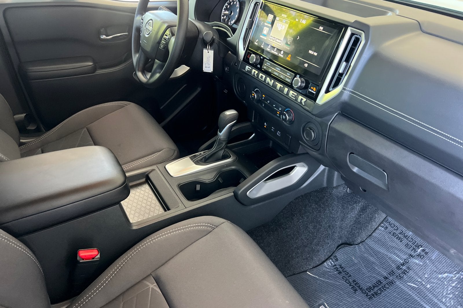 2025 Nissan Frontier SV