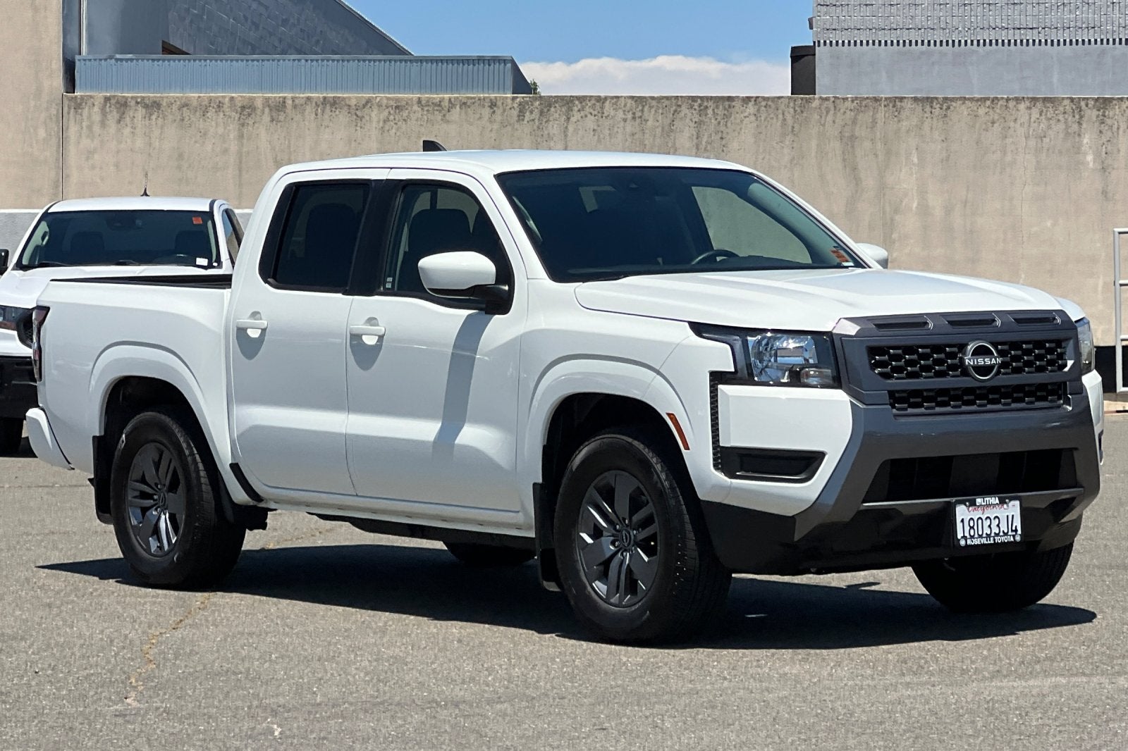2025 Nissan Frontier SV