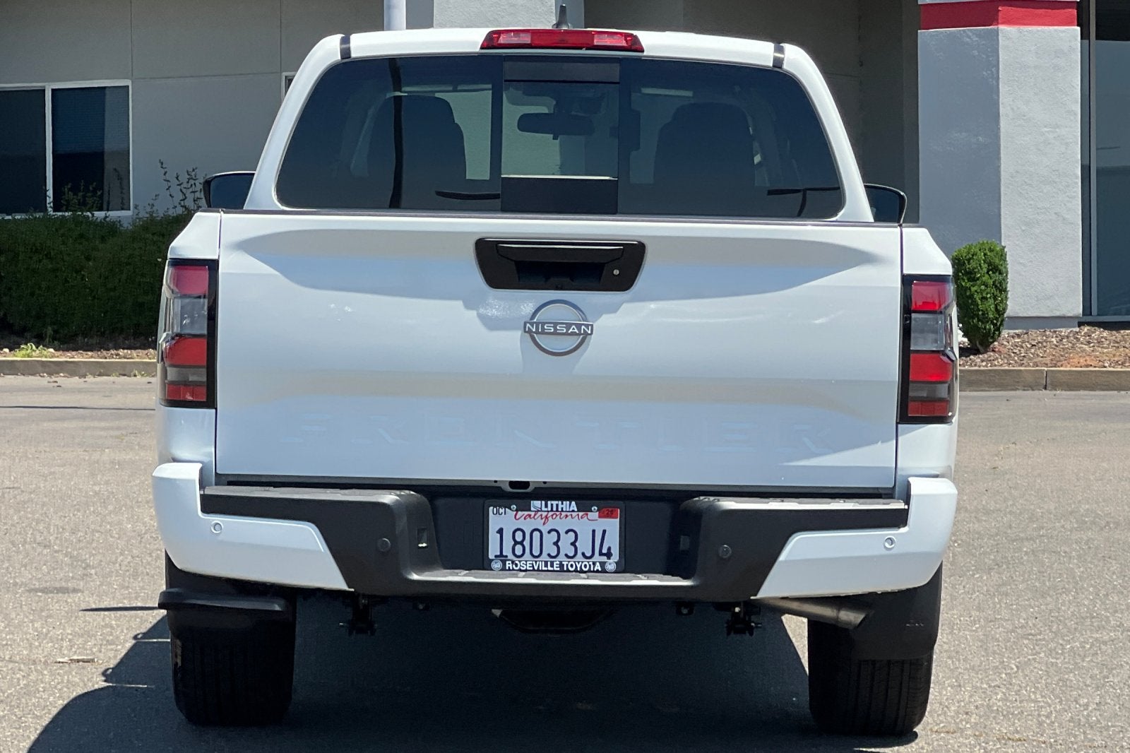 2025 Nissan Frontier SV