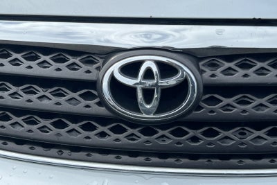 2005 Toyota Corolla LE