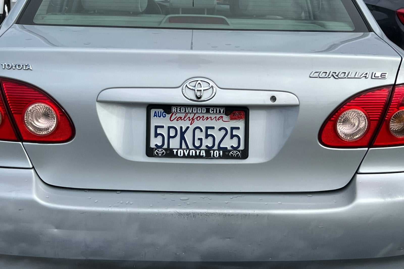 2005 Toyota Corolla LE