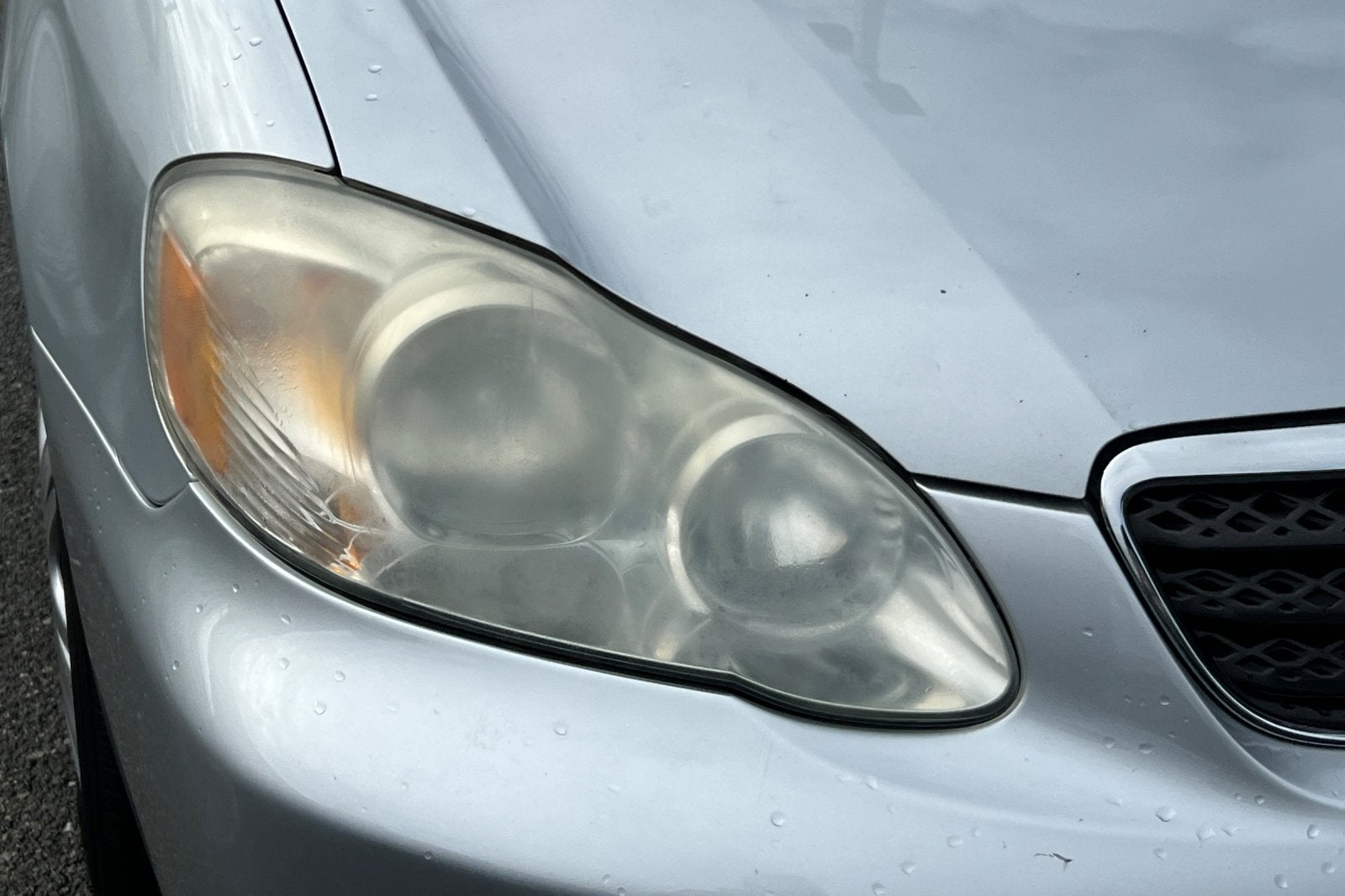 2005 Toyota Corolla LE