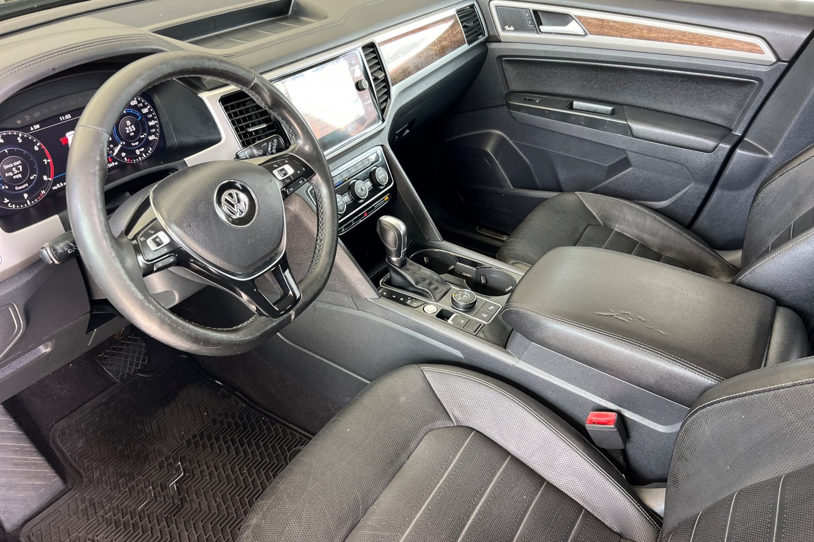 2018 Volkswagen Atlas 3.6L V6 SEL Premium