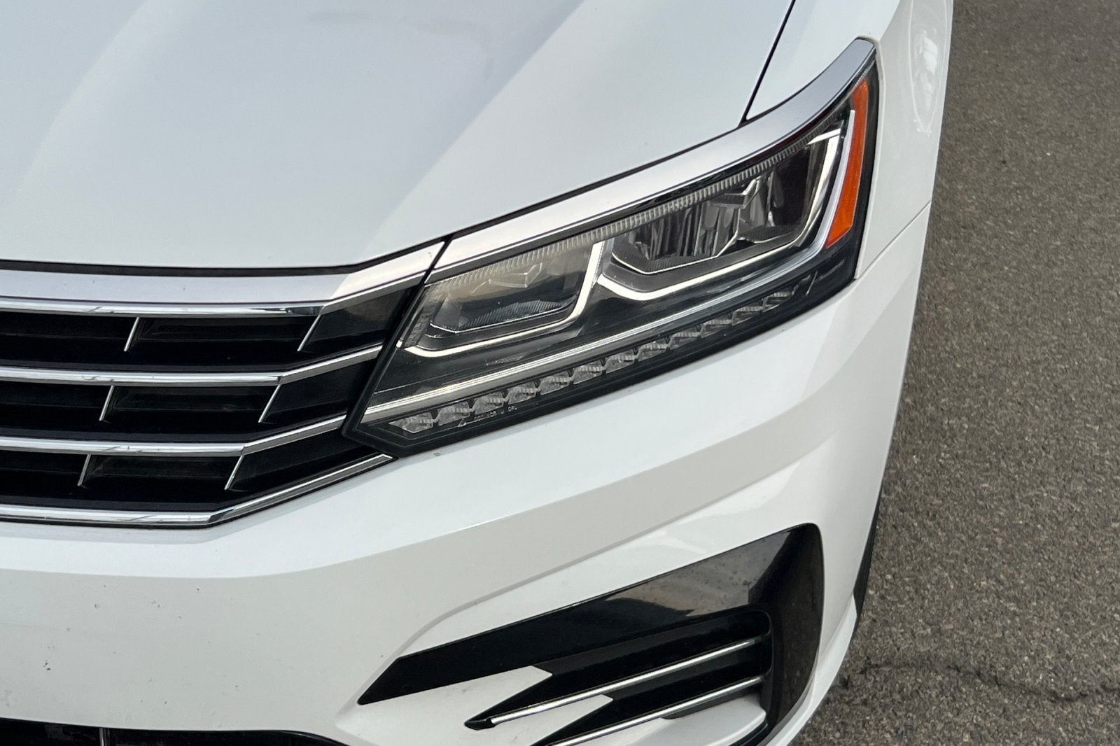 2017 Volkswagen Passat R-Line w/Comfort Pkg