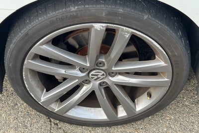 2017 Volkswagen Passat R-Line w/Comfort Pkg