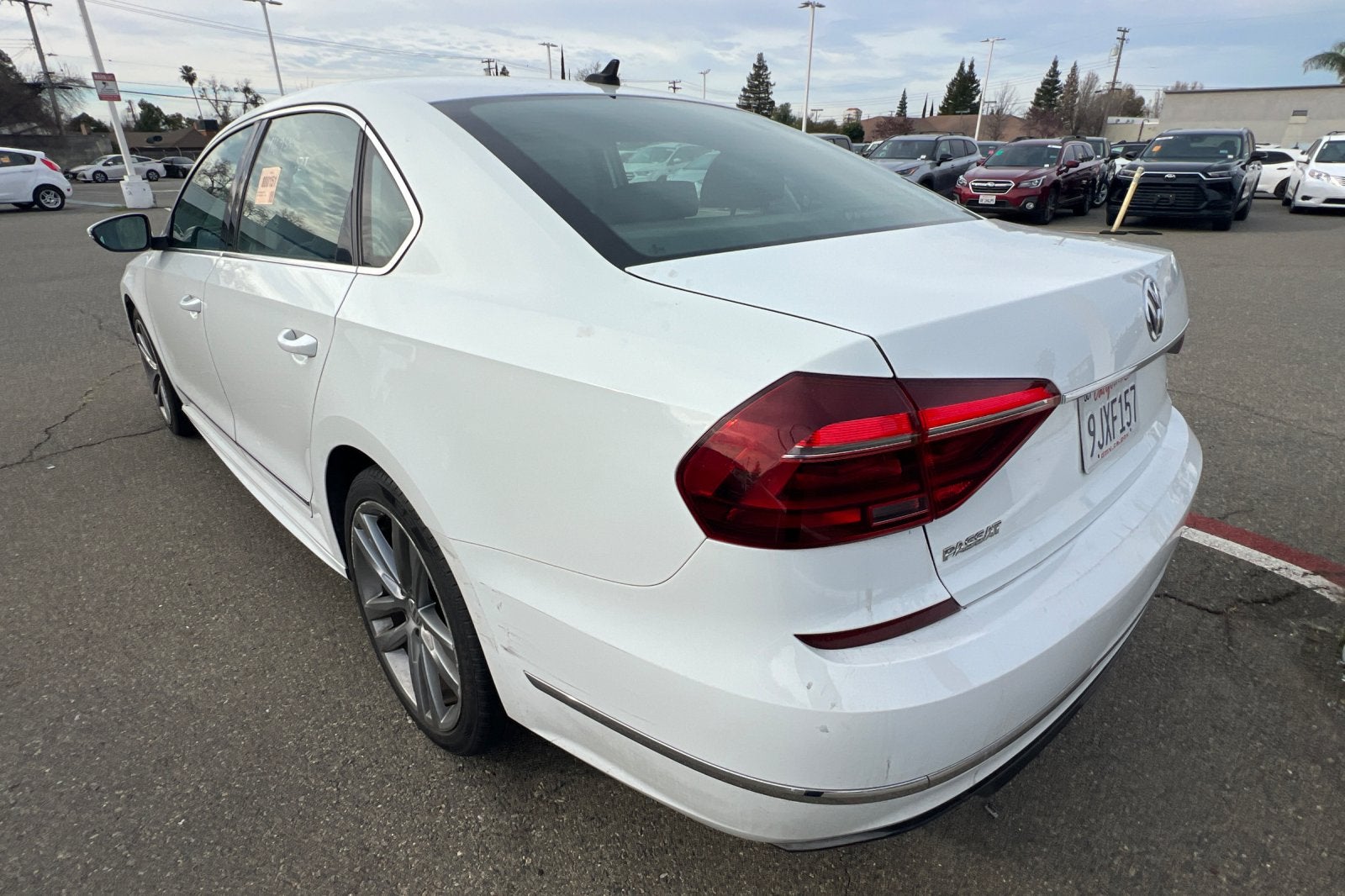 2017 Volkswagen Passat R-Line w/Comfort Pkg