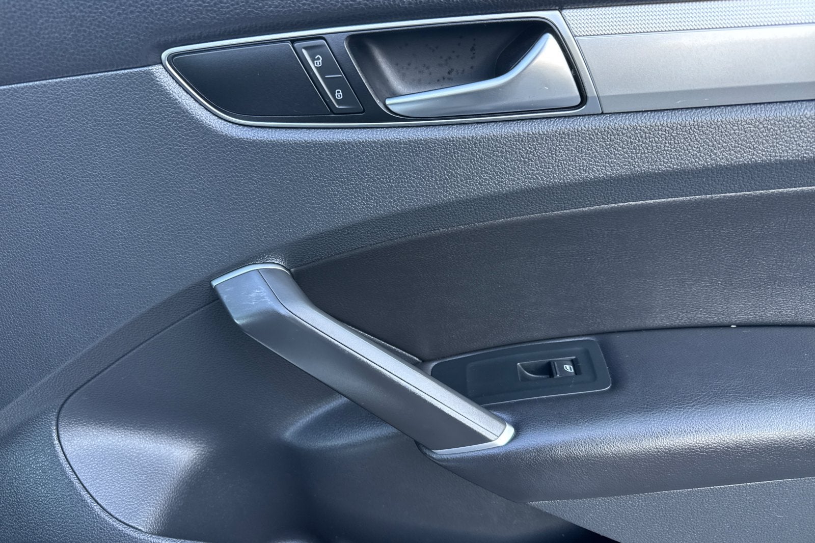 2019 Volkswagen Passat 2.0T Wolfsburg Edition