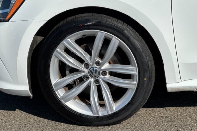 2019 Volkswagen Passat 2.0T Wolfsburg Edition