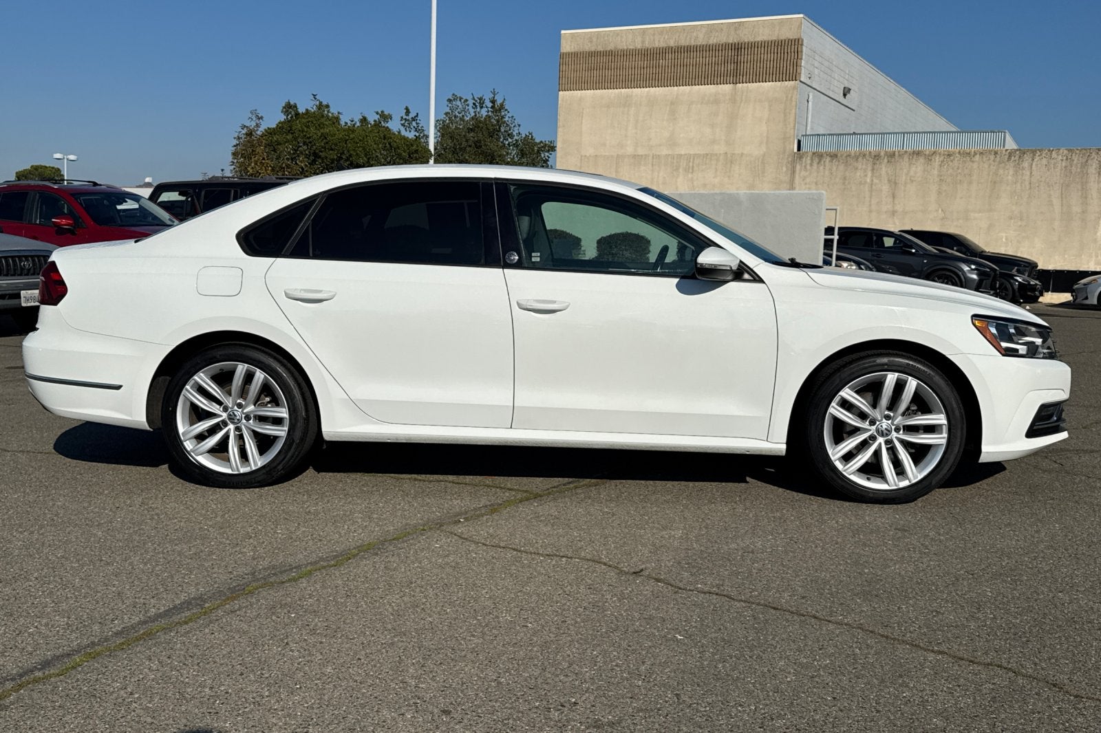 2019 Volkswagen Passat 2.0T Wolfsburg Edition