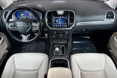 2018 Chrysler 300 Touring