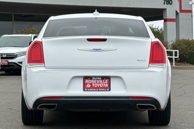 2018 Chrysler 300 Touring