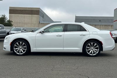 2018 Chrysler 300 Touring