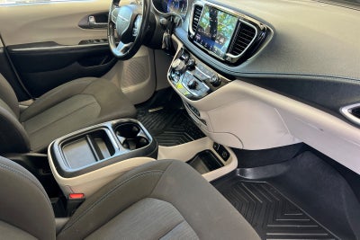 2021 Chrysler Pacifica Touring