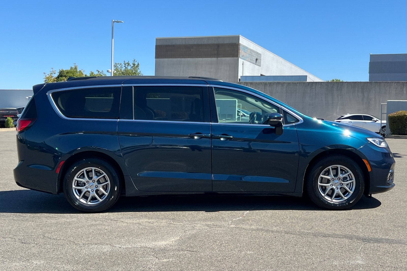 2021 Chrysler Pacifica Touring