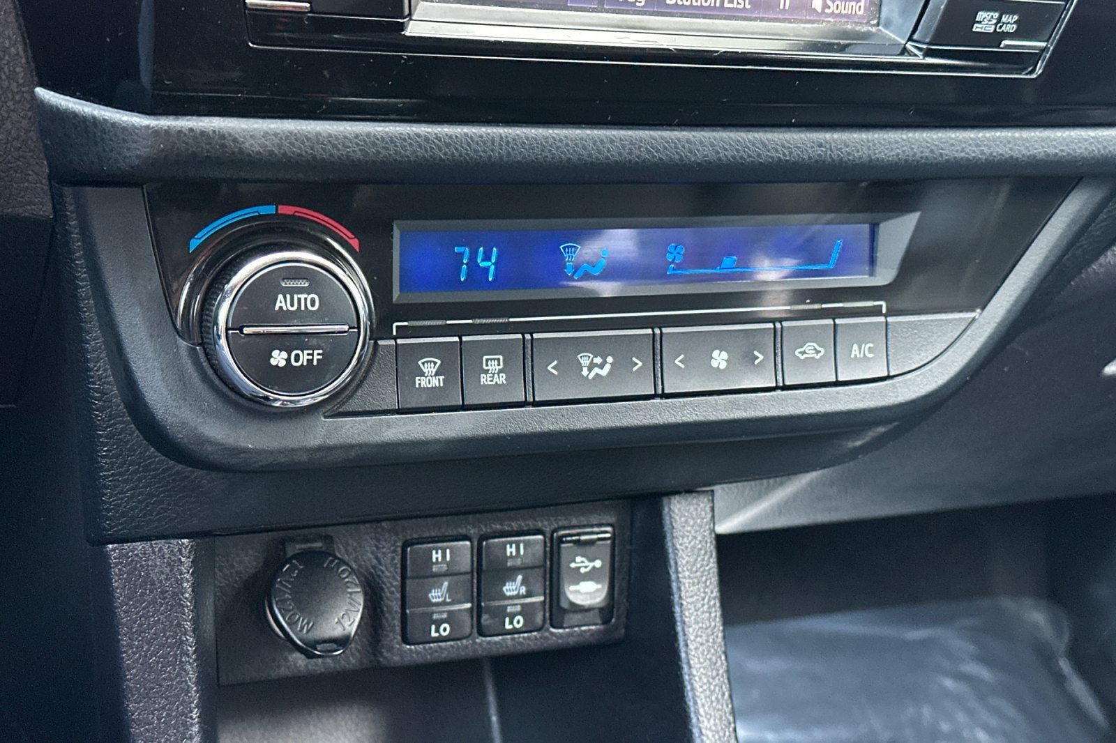 2016 Toyota Corolla LE Premium