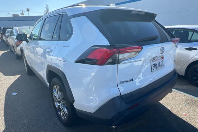 2019 Toyota RAV4 XLE Premium