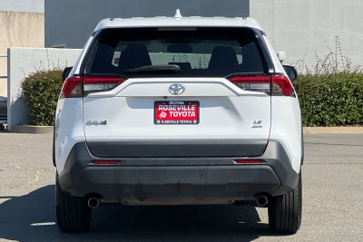 2024 Toyota RAV4 LE