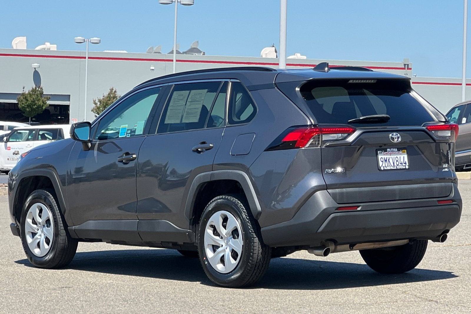 2021 Toyota RAV4 LE
