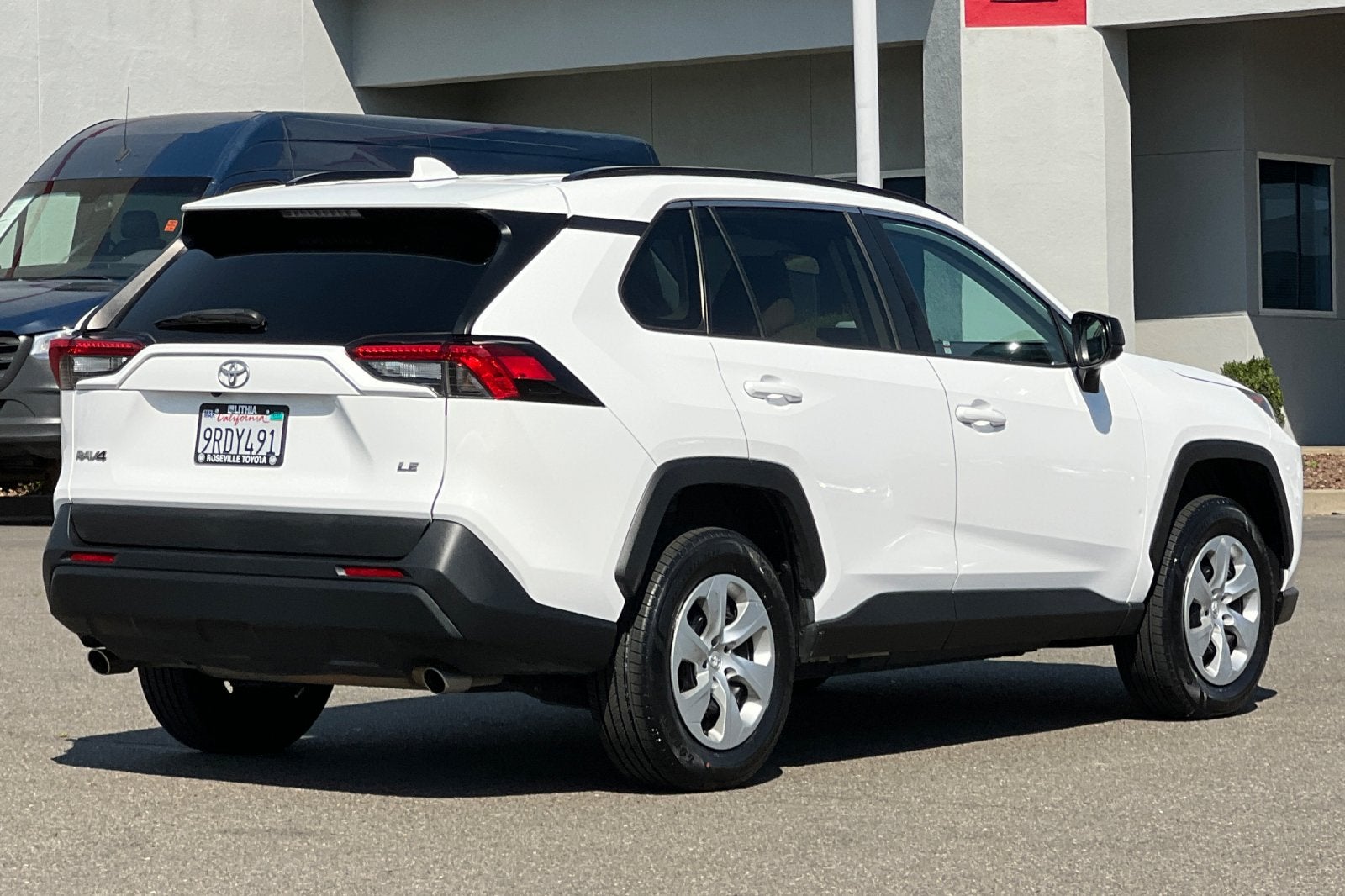 2021 Toyota RAV4 LE