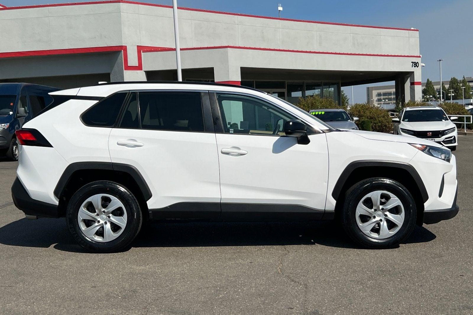 2021 Toyota RAV4 LE