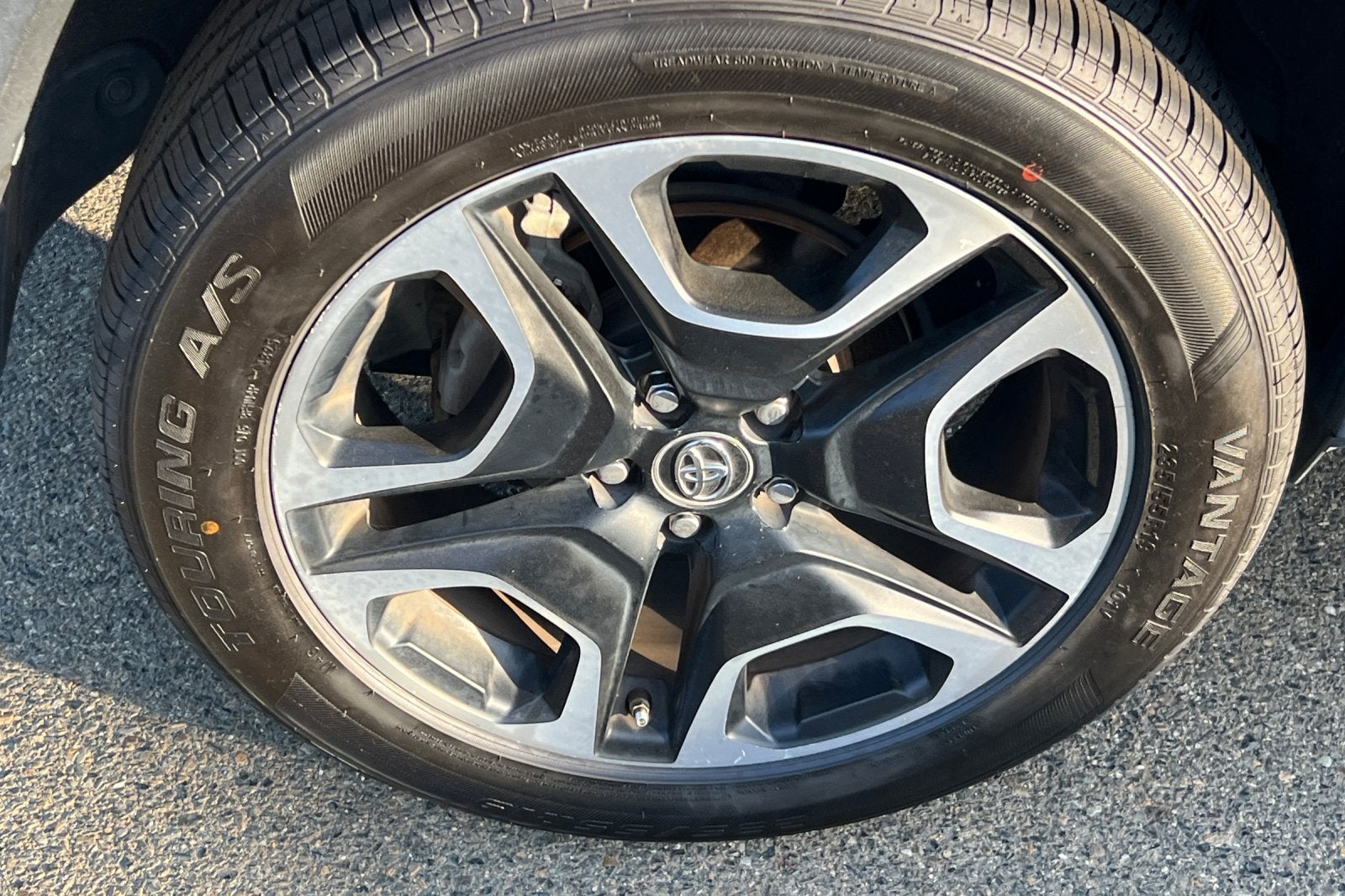 2019 Toyota RAV4 Adventure