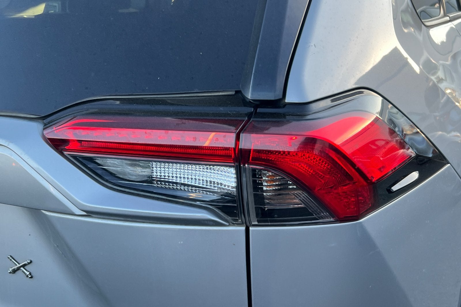 2020 Toyota RAV4 Hybrid LE