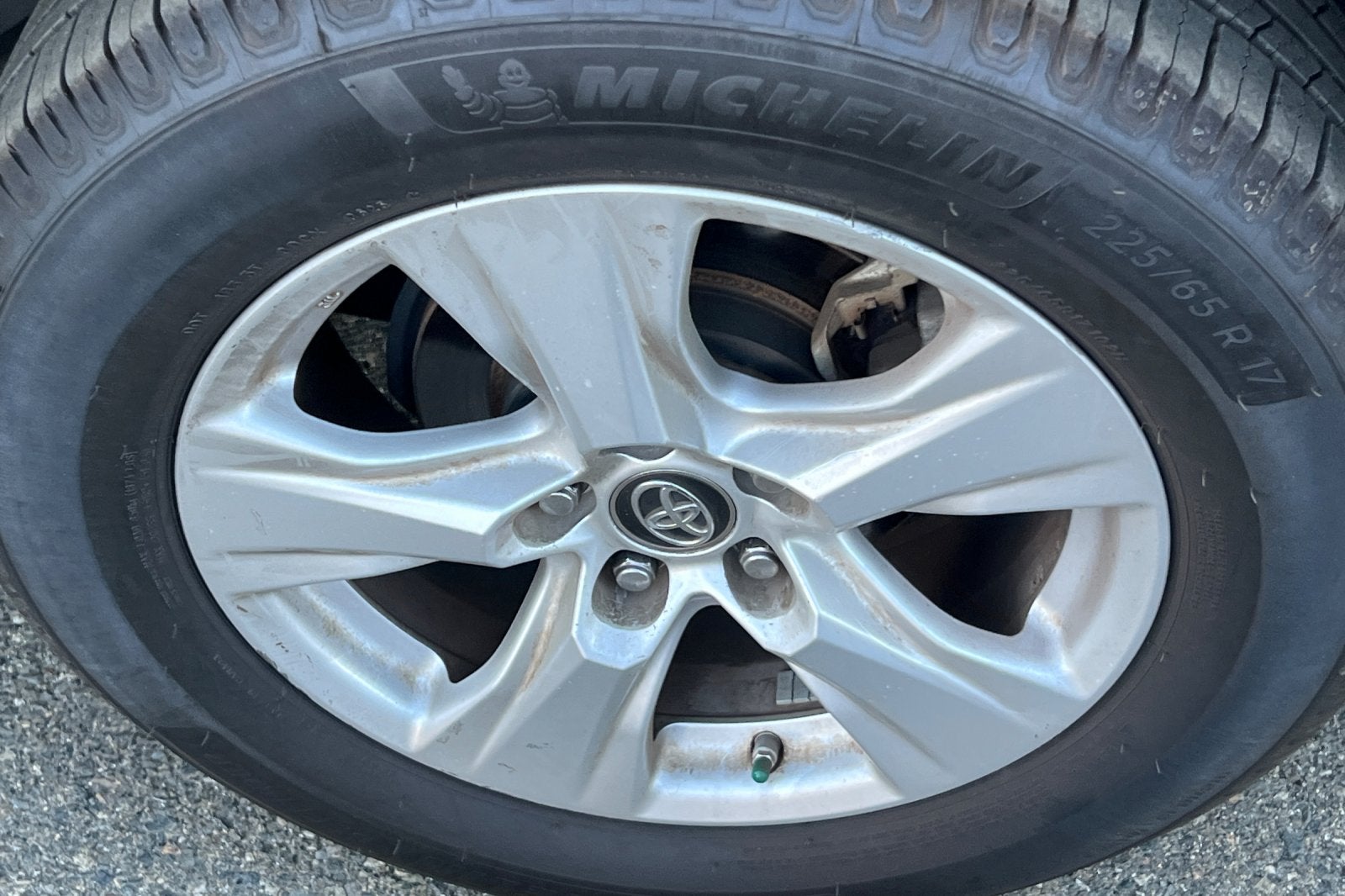 2020 Toyota RAV4 Hybrid LE