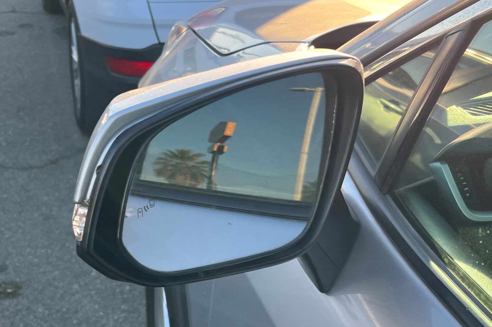 2020 Toyota RAV4 Hybrid LE