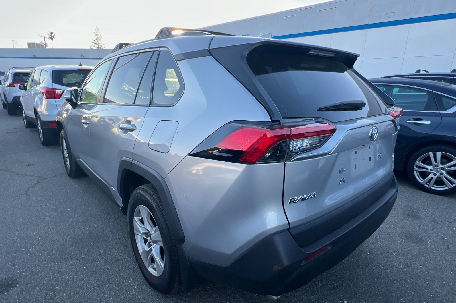 2020 Toyota RAV4 Hybrid LE