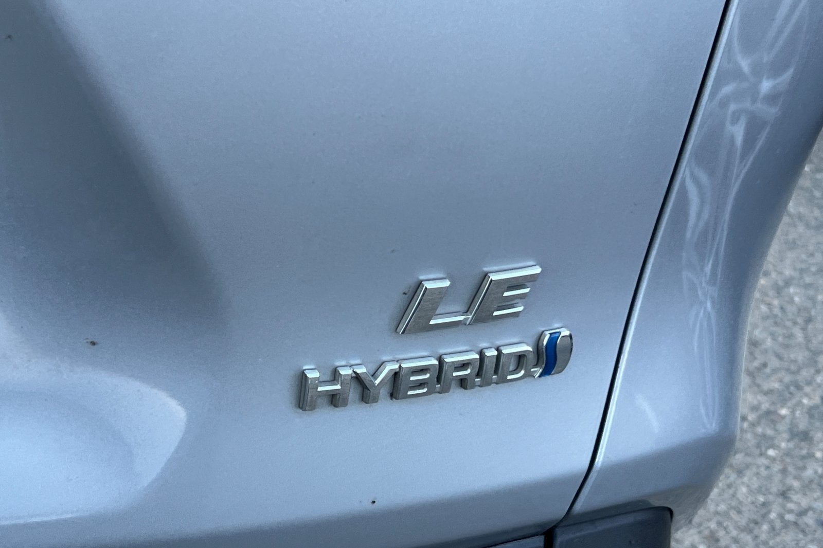 2020 Toyota RAV4 Hybrid LE