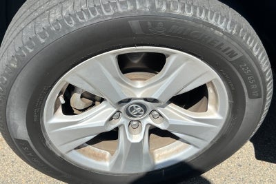 2020 Toyota RAV4 Hybrid LE