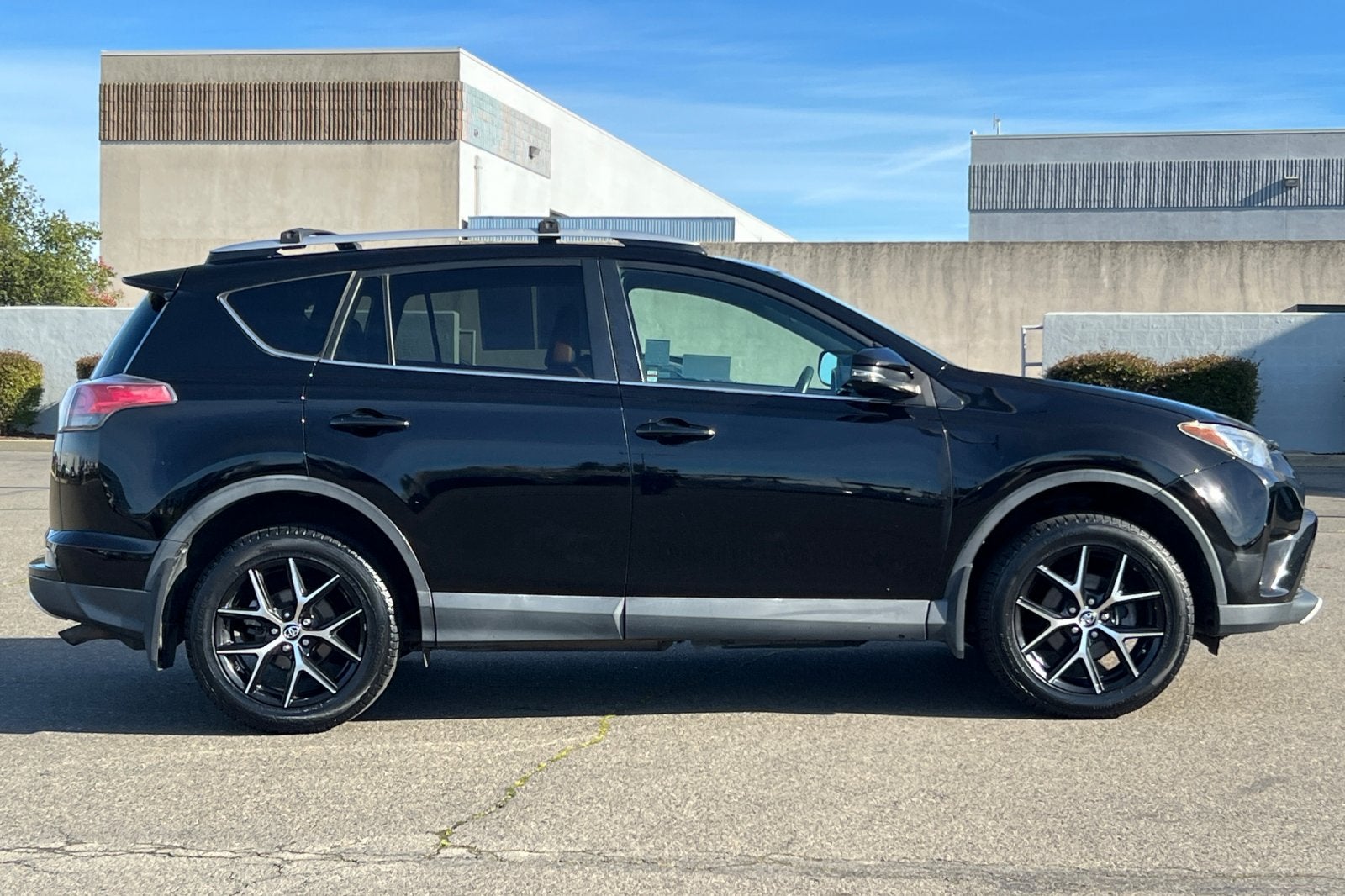 2016 Toyota RAV4 SE