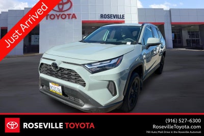 2022 Toyota RAV4 XLE