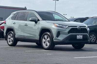 2023 Toyota RAV4 XLE