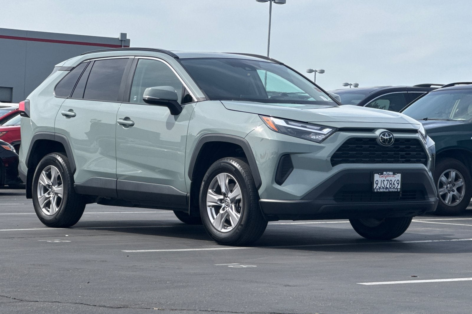 2023 Toyota RAV4 XLE