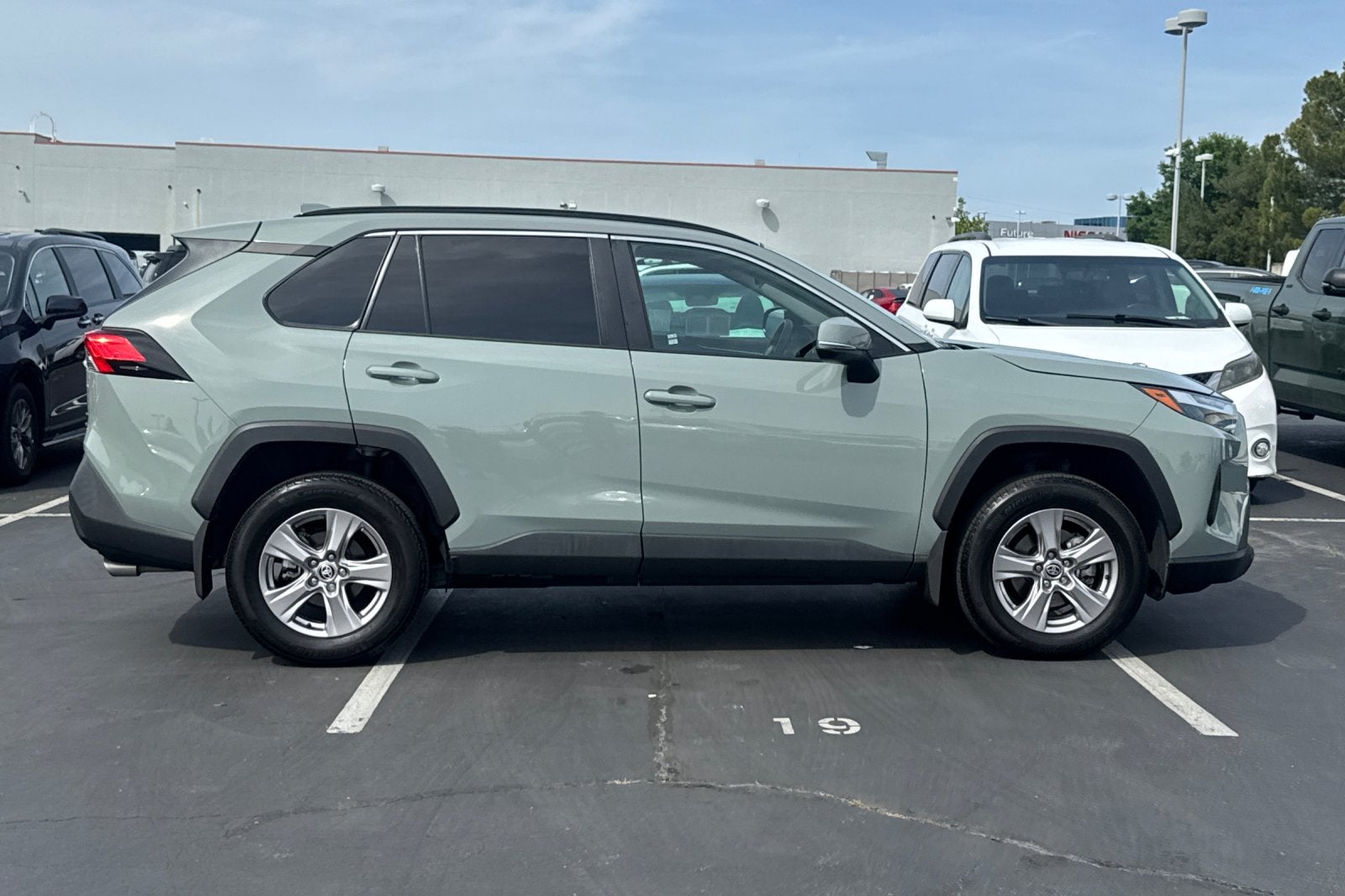 2023 Toyota RAV4 XLE