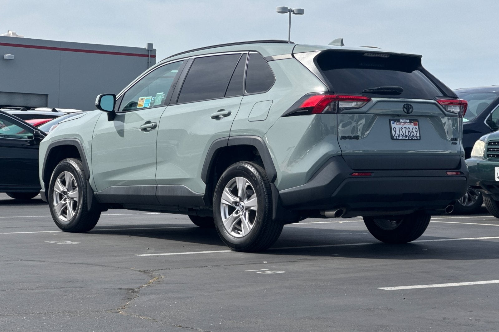 2023 Toyota RAV4 XLE