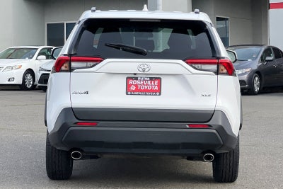 2024 Toyota RAV4 XLE