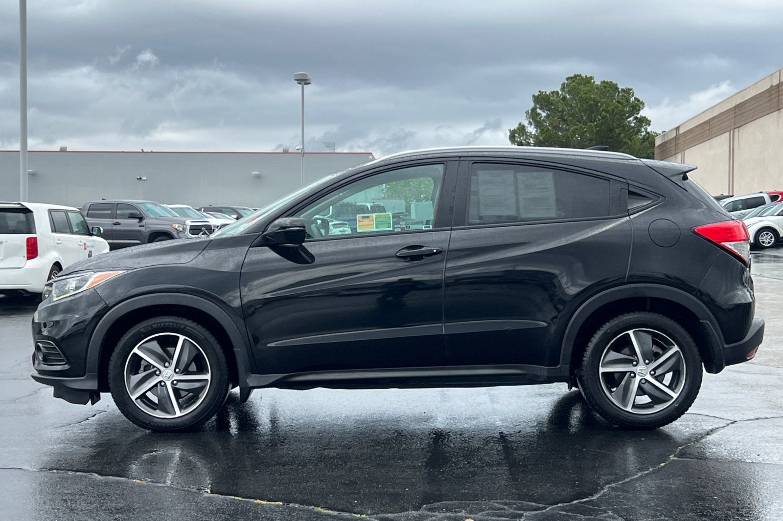 2022 Honda HR-V EX